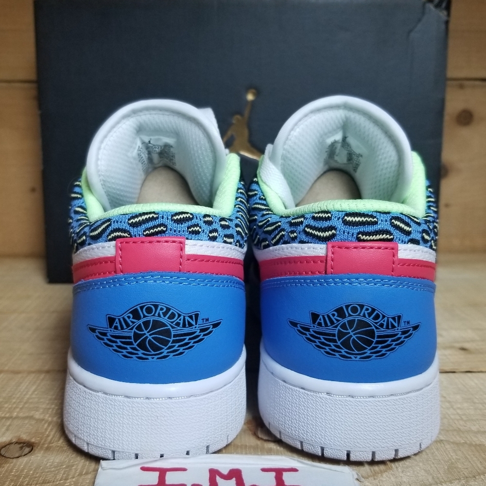 Air Jordan 1 Low 'Fusion' Sz:8 Women or 6.5YOUTH - Picture 8 of 12